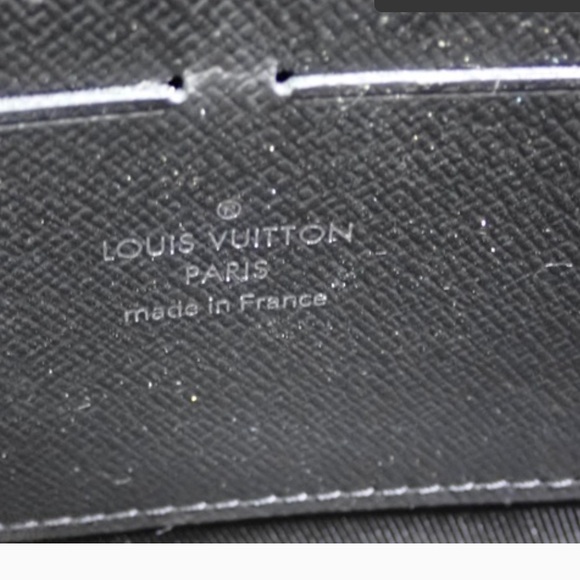 Authentic Louis Vuitton Black Monogram Unisex Soft Truck Wallet Bag - Picture 10 of 10